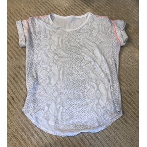 Lululemon workout top